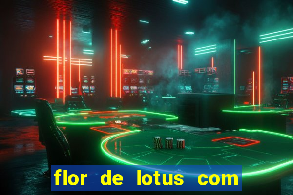 flor de lotus com lua tatuagem